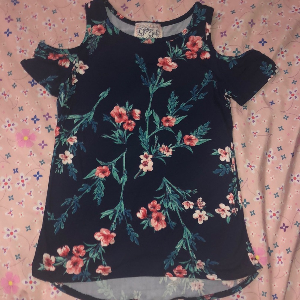 Navy blue Open shoulder flower shirt